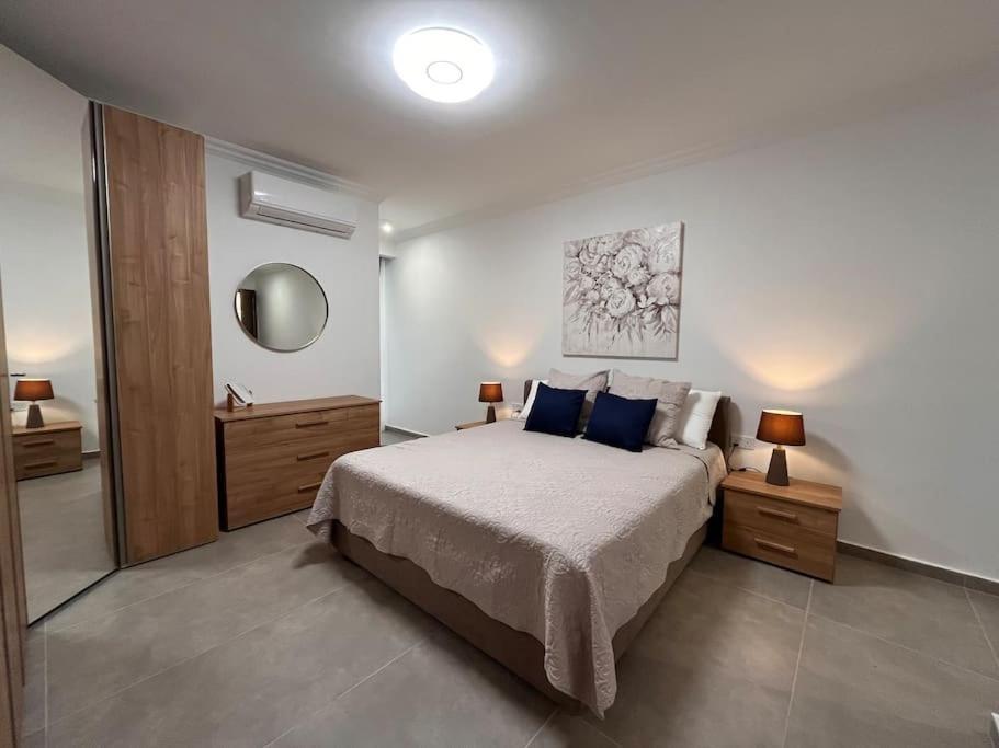 3 Bedroom Seaside Luxury Accommodation - Sleeps 8 San Pawl il-Baħar Eksteriør billede
