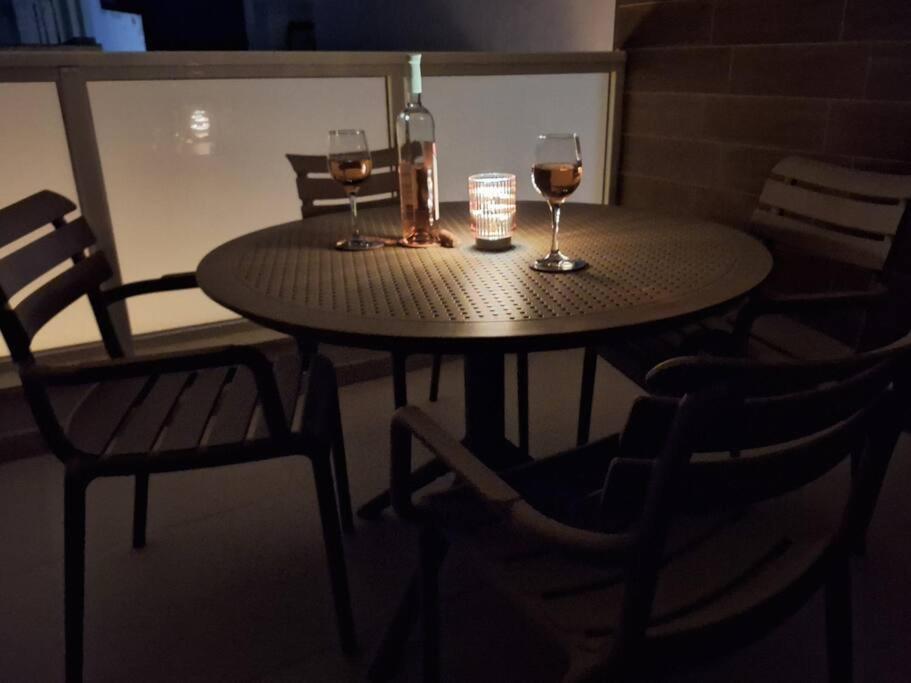 3 Bedroom Seaside Luxury Accommodation - Sleeps 8 San Pawl il-Baħar Eksteriør billede